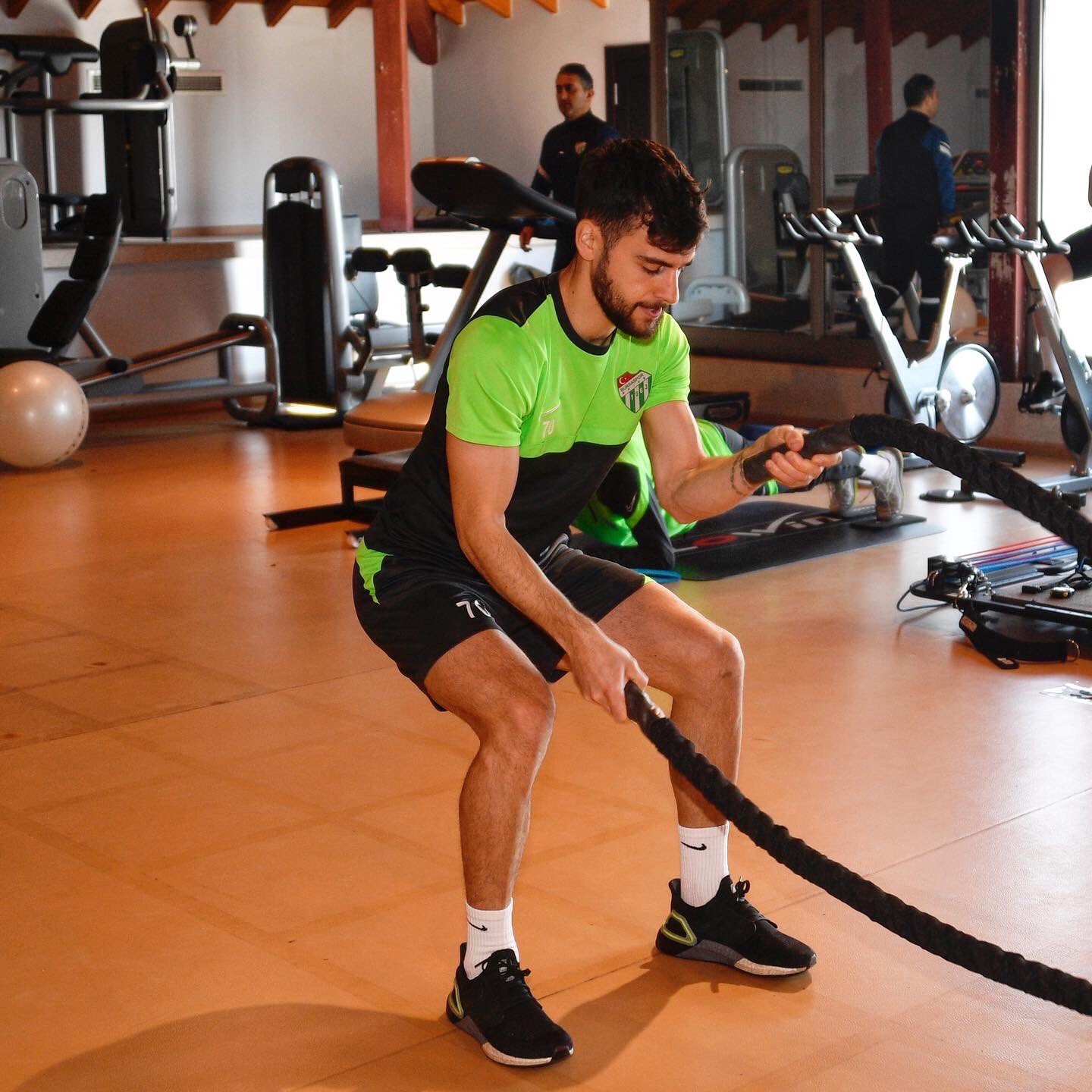 Bursaspor’da, Ankara Keçiörengücü maçı hazırlıkları sürüyor Bursaspor, Spor Toto 1. Lig’in 30. haftasında oynayacağı Ankara Keçiörengücü maçı hazırlıklarına bugün yaptığı antrenmanla devam etti. Özlüce ...