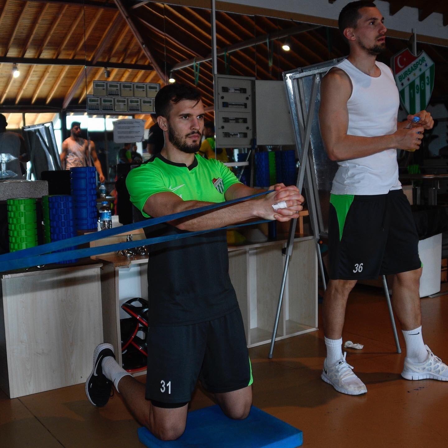 Bursaspor’da, Ankara Keçiörengücü maçı hazırlıkları sürüyor Bursaspor, Spor Toto 1. Lig’in 30. haftasında oynayacağı Ankara Keçiörengücü maçı hazırlıklarına bugün yaptığı antrenmanla devam etti. Özlüce ...