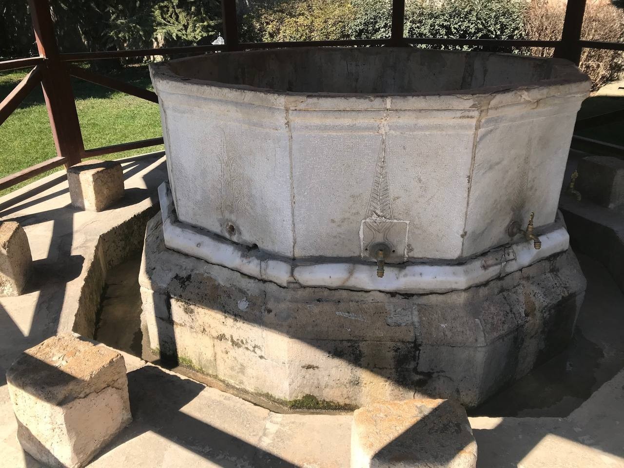 Cami musluklarını çaldılar EDİRNE (İHA) – Edirne’de tarihi caminin şadırvanında ve tuvaletlerde bulunan muslukların çalınma anı güvenlik kamerasına yansıdı. Alınan bilgiye ...