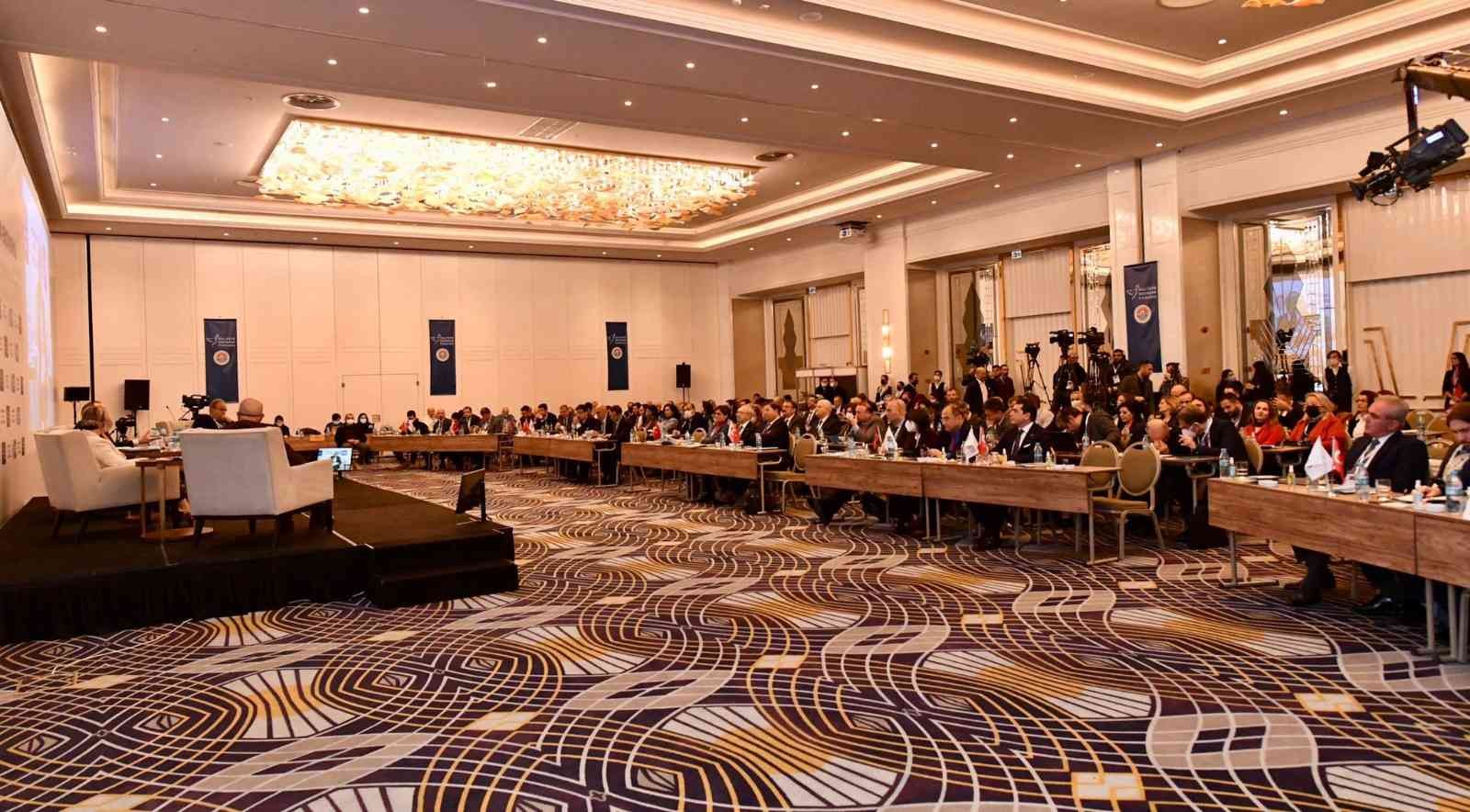 Maltepe Belediyesi tarafından gerçekleştirilen Maltepe Ekonomik Forumu, CHP Genel Başkanı Kemal Kılıçdaroğlu’nun açılış konuşmasıyla başladı ...