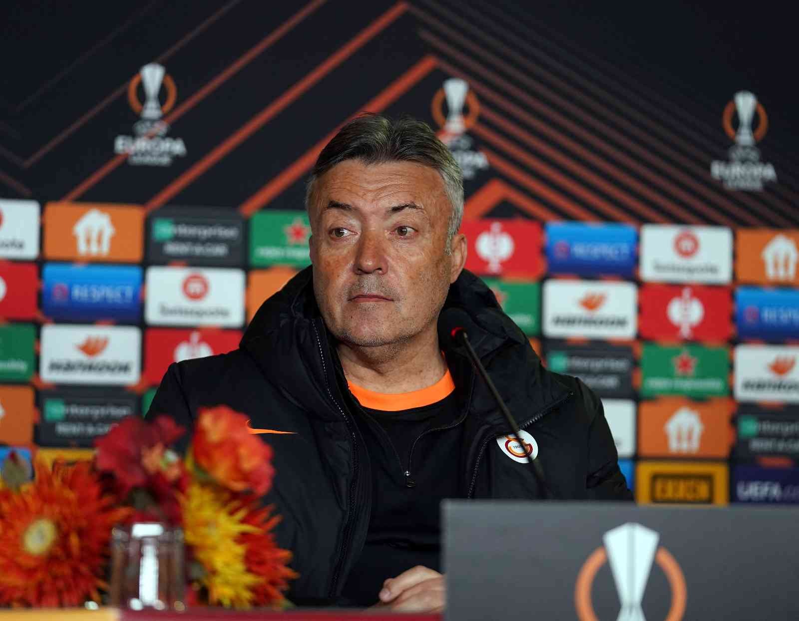 Domenec Torrent: "Final gibi ciddiye aldığımız bir maç" Galatasaray Teknik Direktörü Domenec Torrent, Barcelona maçı için, "Takımla birlikte hareket etmemiz çok önemli. Bireysel oynamaya kalkarsak ...