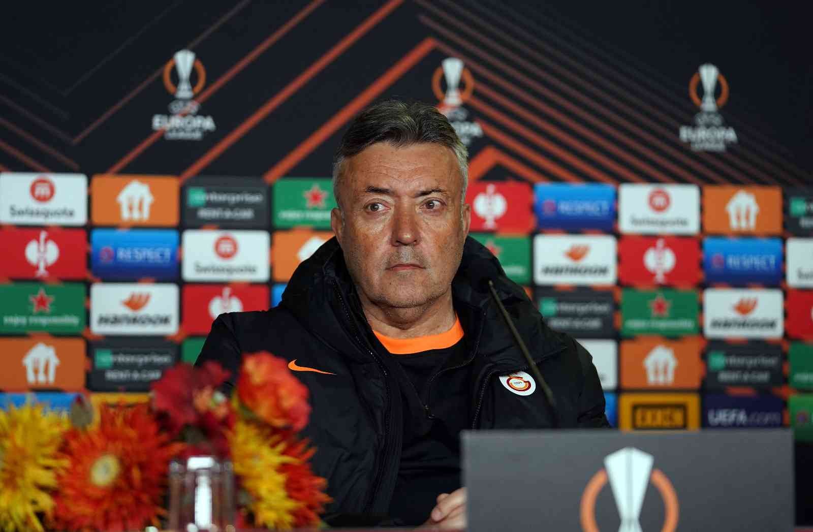 Domenec Torrent: "Final gibi ciddiye aldığımız bir maç" Galatasaray Teknik Direktörü Domenec Torrent, Barcelona maçı için, "Takımla birlikte hareket etmemiz çok önemli. Bireysel oynamaya kalkarsak ...