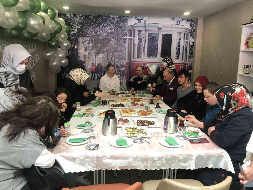 dunya-down-sendromu-farkindalik-gununde-bayrampasada-anlamli-etkinlik-3yf2ldug.jpg
