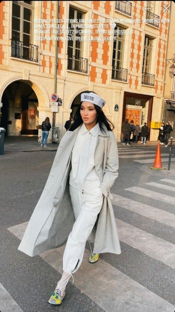 Dünya starlarının tercihi Türk markası oldu Türkiye’de olduğu kadar uluslararası pazarlarda da tasarımlarıyla adından söz ettiren ve deri mont, deri ceket, çanta ve ayakkabı modelleri ...