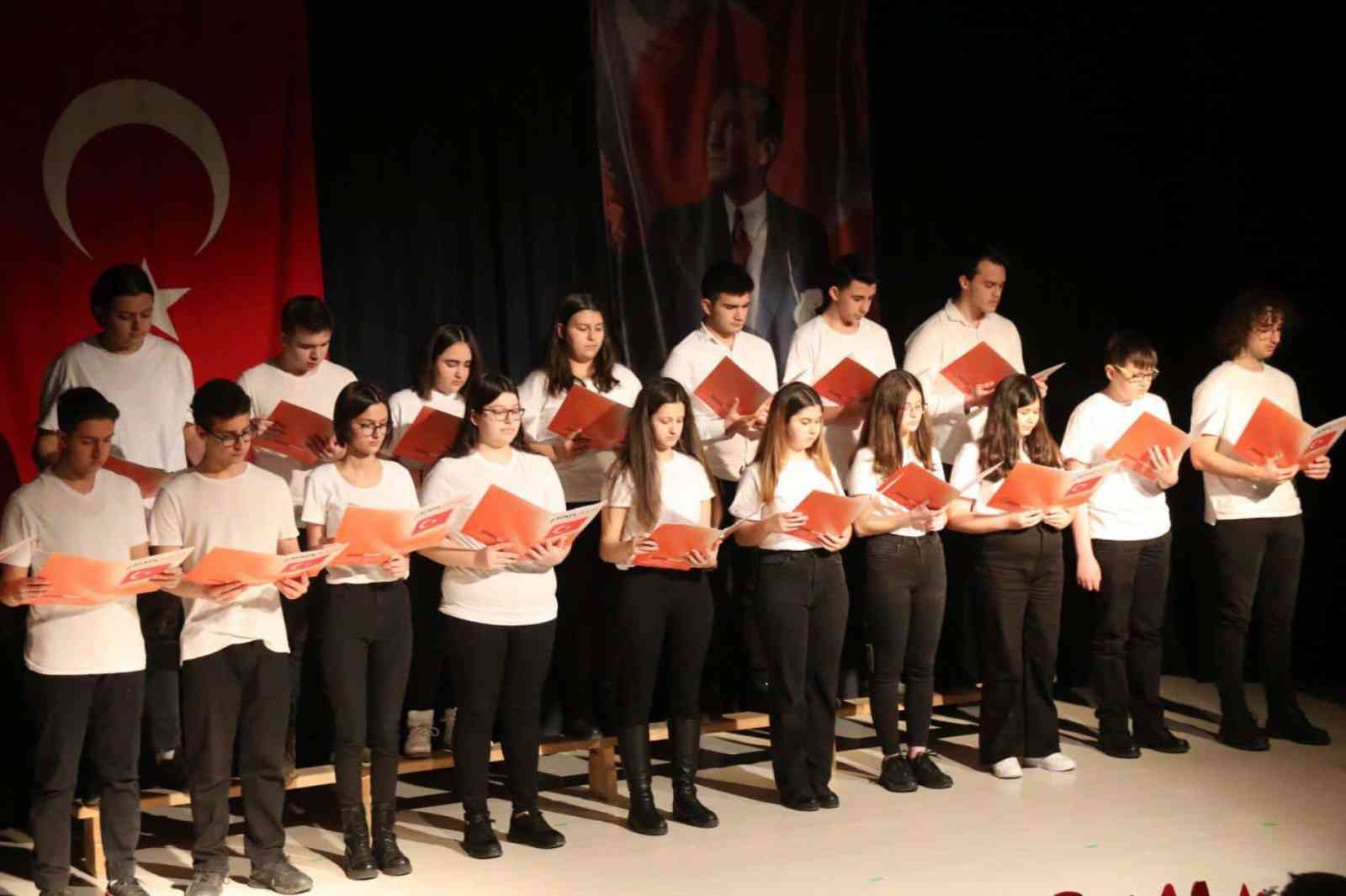 Ergene’de 12 Mart İstiklal Marşı’mızın kabulü ve Mehmet Akif Ersoy’u anma programı İstiklal Marşının Kabulünün 101. yıl dönümü ve Mehmet Akif Ersoy’u anma günü dolayısıyla Ergene’de tören düzenlendi. Kaymakamlık tarafından ...