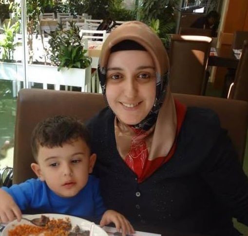 Eşinin karaciğeriyle hayata tutunan kadın, koronaya yenildi Sakarya Geyve İlçe Milli Eğitim Müdürlüğü’nde görev yapan ve eşinin verdiği karaciğer ile hayata tutunan 41 yaşındaki 2 çocuk annesi, tedavi ...