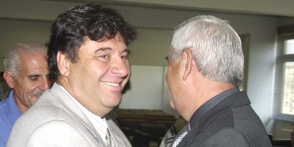 Eski Aydın Belediye Başkan Yardımcısı Mustafa Selçuk Ümraniye’de evinde ölü bulundu Aydın’da Hüseyin Aksu ve İlhami Ortekin’in belediye başkanlıkları döneminde Belediye Başkan Yardımcısı olarak görev yapan ve Ümraniye’de bir ...