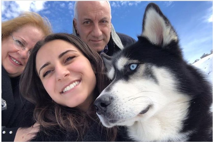 Lübnanlı Ghiwa Jebran’ın Husky cinsi köpeği Casper kansere yakalandı. Lübnan’da tedavi imkânı bulamayan ve Fransa’da yanlış tanı konan Casper ...