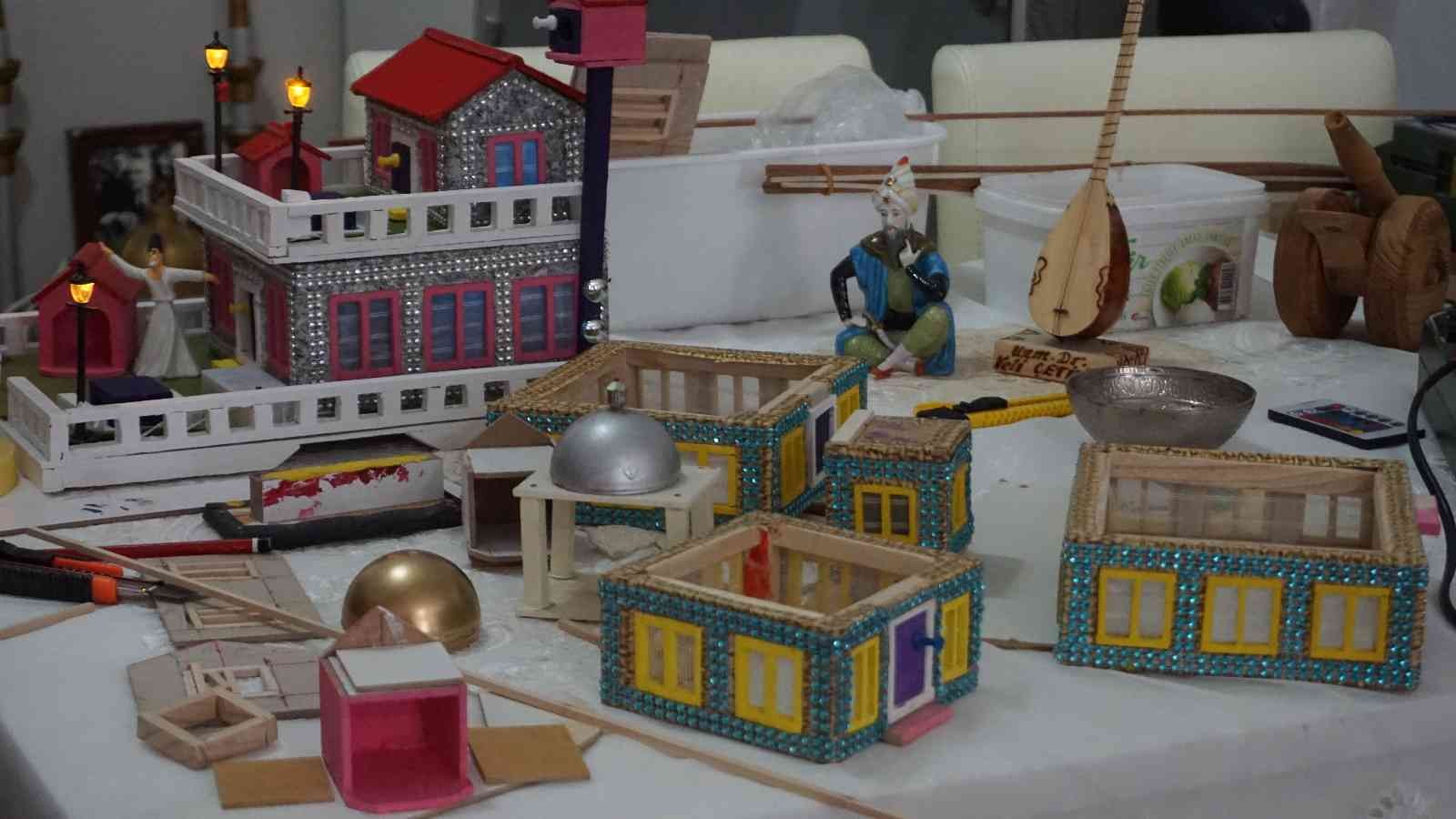 Hobisiyle kanseri yendi Edirne’de yıllar önce kolon kanserine yakalanan 82 yaşındaki Veysel Balcı, hastalığını unutmak ve oyalanmak için başladığı maket cami ve ev yapım ...