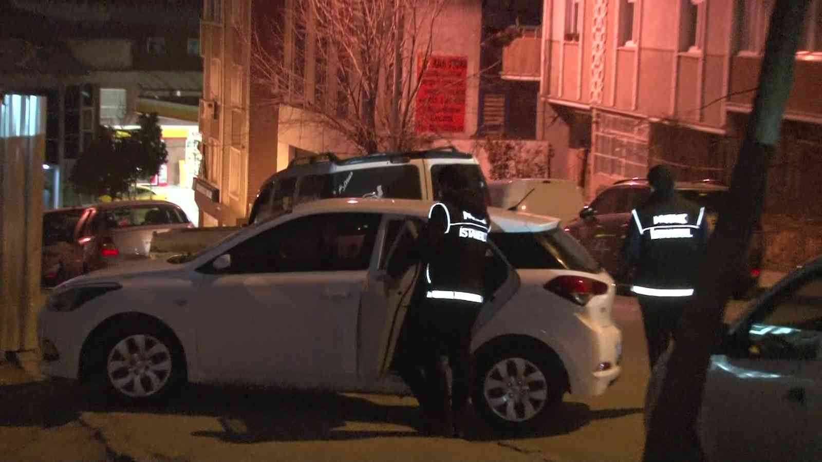 İstanbul’da 5 ilçede helikopter destekli uyuşturucu operasyonu İstanbul’da Bağcılar, Esenler, Başaksehir, Eyüpsultan ve Zeytinburnu ilçelerinde farklı adreslerde sabah saatlerinde helikopter destekli ...