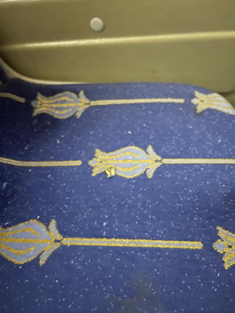 İstanbul’da İETT otobüsüne silahlı saldırı İstanbul’un Kağıthane ilçesinde, İETT’ye ait yolcu otobüsüne silahlı saldırı düzenlendi. Otobüse 5 kurşun isabet ederken, olayın İETT sürücü ile ...