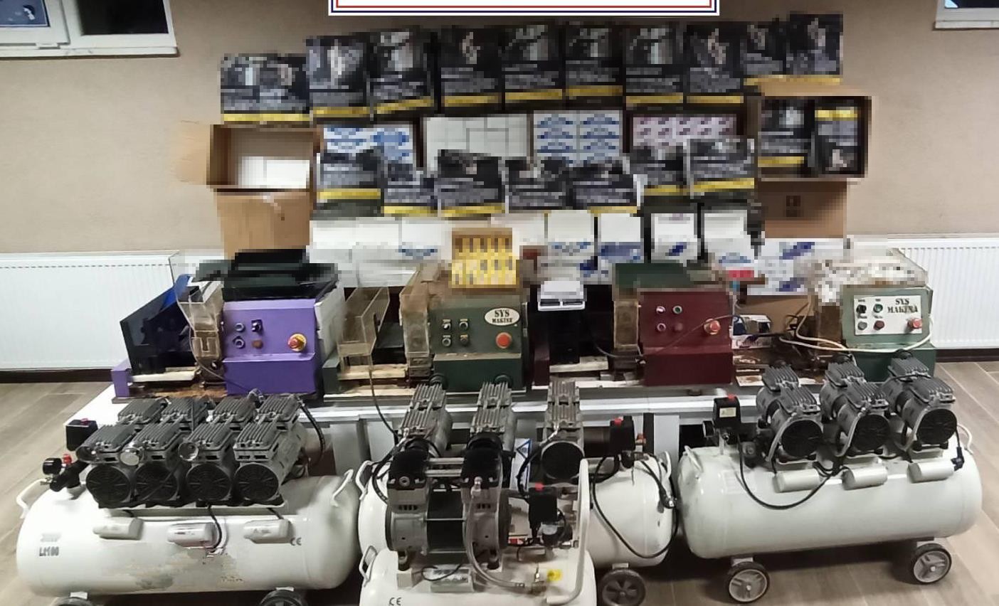 Kaçak tütün işi yapan kadın yakalandı Sakarya’da jandarma ekiplerince gerçekleştirilen kaçak tütün operasyonunda 40 yaşındaki kadın gözaltına alındı. Sakarya İl Jandarma Komutanlığı ...