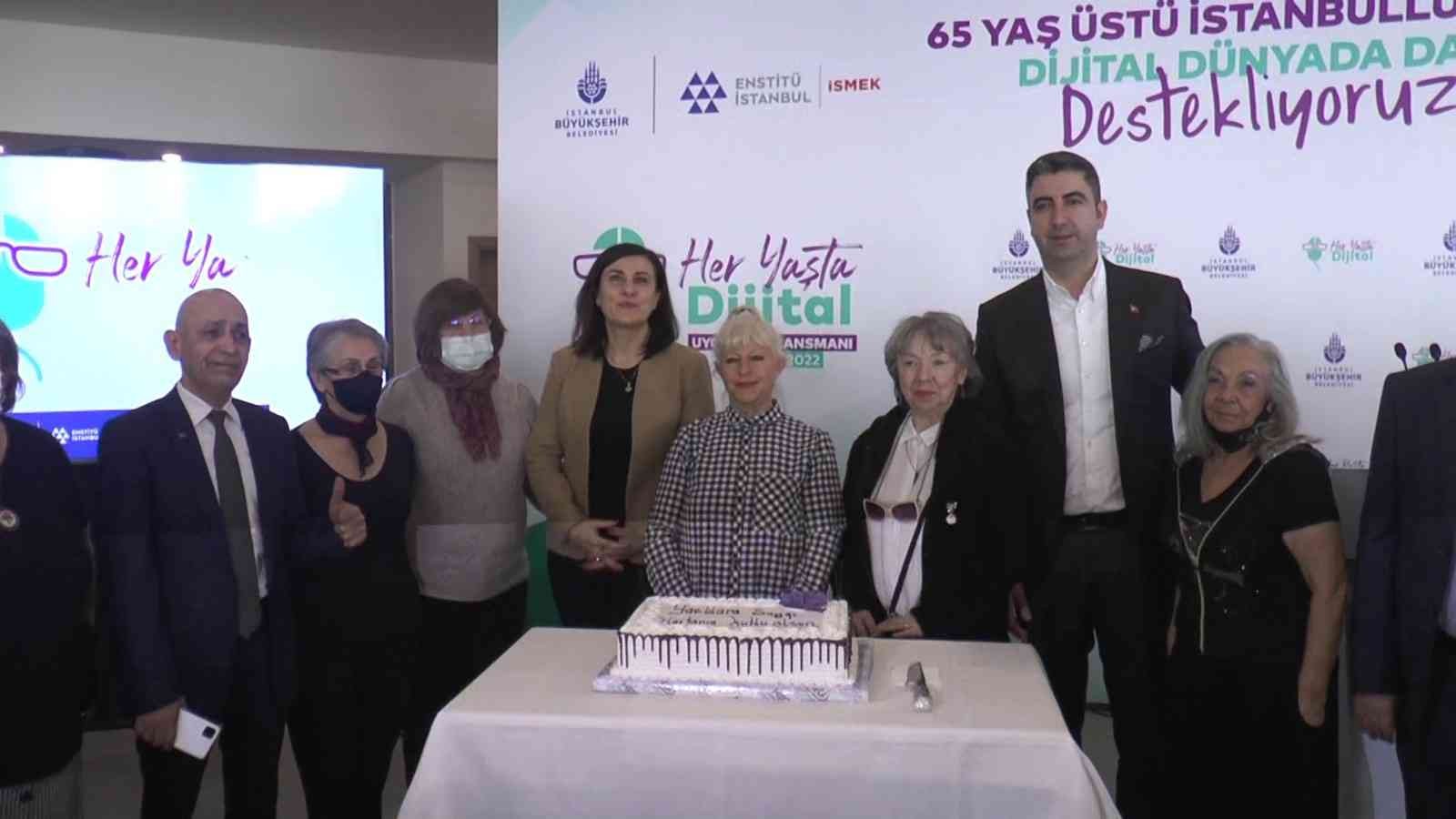 Yaşlılara Saygı Haftası kapsamında Kartal Belediyesi’nin ev sahipliği yaptığı ve İBB tarafından düzenlenen programda, 65 yaş üstü vatandaşların ...