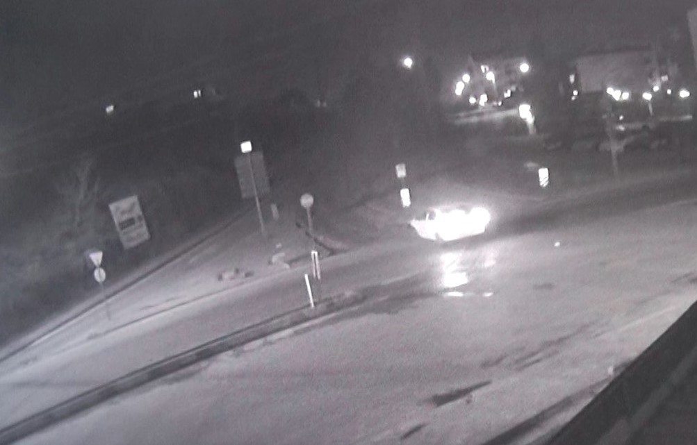 Kavşakta feci kaza: 2 yaralı KOCAELİ(İHA) – Kocaeli’nin İzmit ilçesinde kavşaktan dönmek isteyen otomobil ile motosiklet çarpıştı. Kazada 1’i ağır 2 kişi yaralanırken olay ...