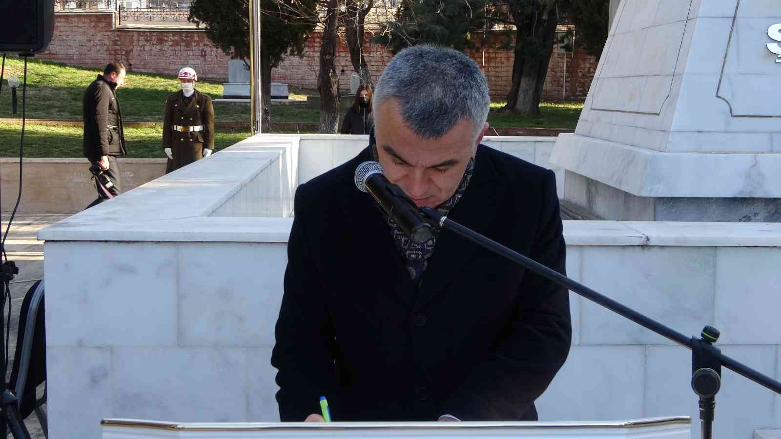 Kırklareli’nde Çanakkale Deniz Zaferi ve Şehitleri Anma Günü töreni Kırklareli’nde 18 Mart Şehitleri Anma Günü ve Çanakkale Deniz Zaferi’nin 107. yıldönümü nedeniyle tören düzenlendi. Kırklareli Şehitliği’ndeki ...