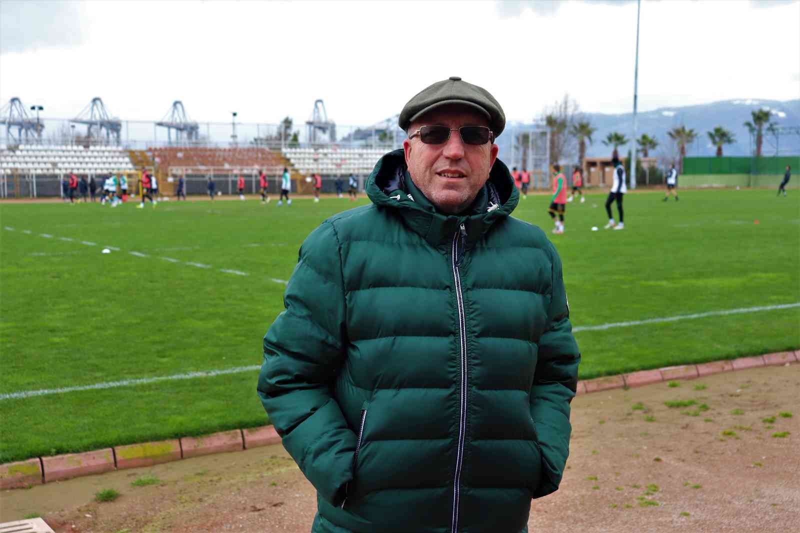 Kocaelispor Başkan Engin Koyun açıklamalarda bulundu. Kalan 10 maçın tamamında parolalarının galibiyet olduğunu söyleyen Koyun, "Bundan sonra ...