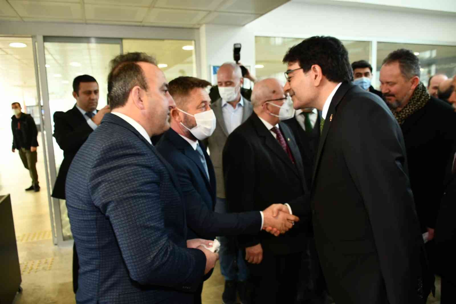 Çerkezköy Ticaret ve Sanayi Odası Yönetim Kurulu Başkanı Süleyman Kozuva, Trakya Bölgesel Kariyer Fuarı’nın öğrenci, mezun ve bölgedeki ...