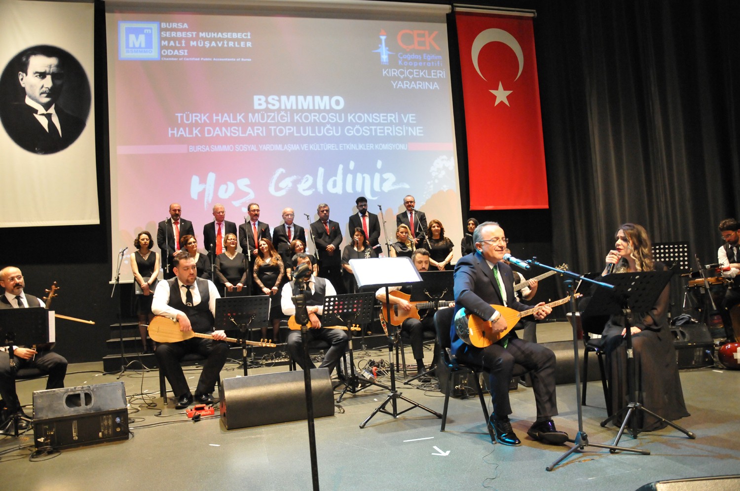 Mali müşavirler hem göze hem kulağa hitap etti Bursa Serbest Muhasebeci Mali Müşavirler Odası’nın (BSMMMO) meslek mensuplarından oluşan Türk Halk Müziği Korosu ile Halk Dansları Topluluğu ...