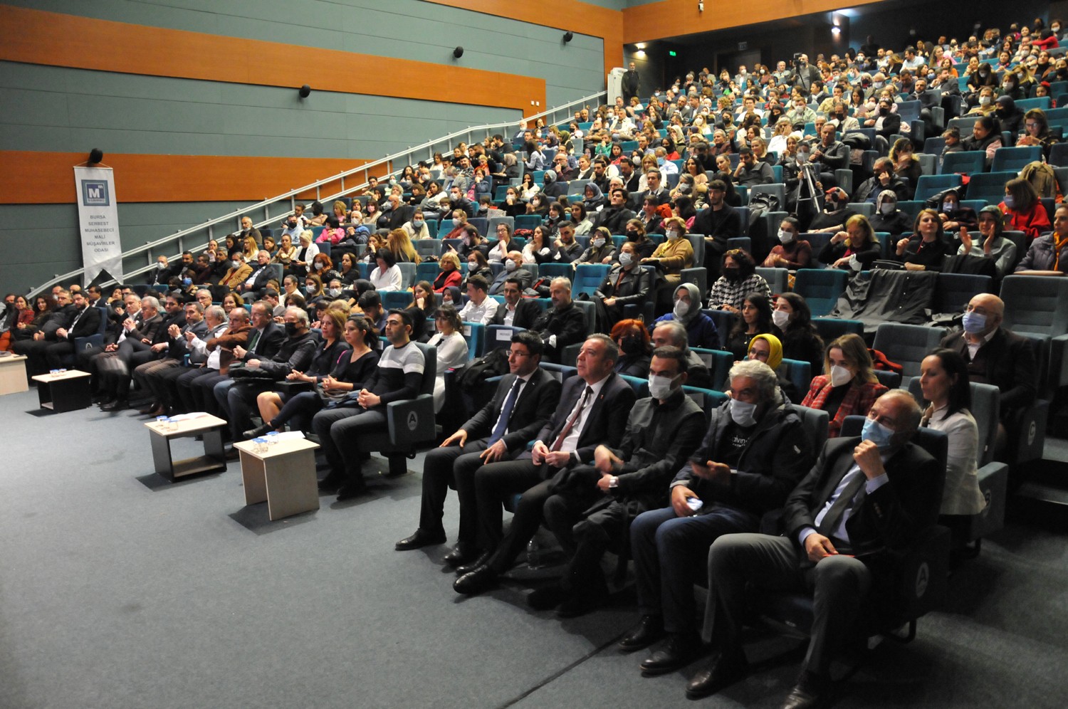 Mali müşavirler hem göze hem kulağa hitap etti Bursa Serbest Muhasebeci Mali Müşavirler Odası’nın (BSMMMO) meslek mensuplarından oluşan Türk Halk Müziği Korosu ile Halk Dansları Topluluğu ...