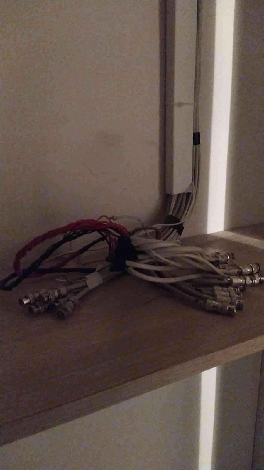 Maltepe’de kamera kayıt cihazı çalan şahıs güvenlik kameralarına yakalandı Maltepe’de farklı tarihlerde girdiği yerlerde güvenlik kamerası kayıt cihazı çalan şahıs polisin takibi sonucu yakalandı. Çaldığı cihazlarla ...