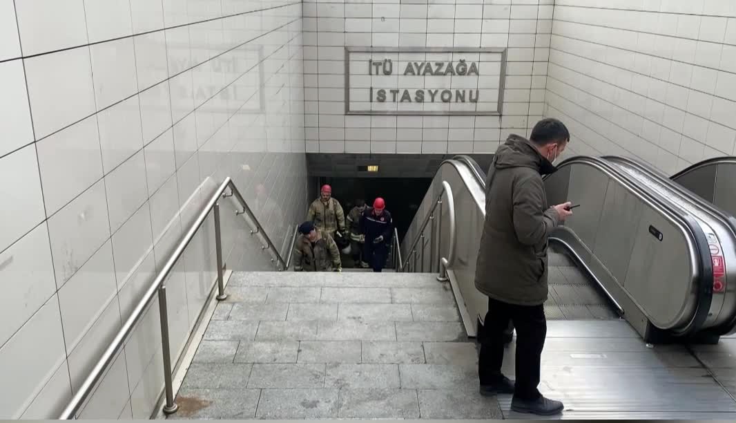İstanbul’da İTÜ Metro İstasyonunda yaşanan intihar girişimi nedeniyle seferlerde aksama yaşandı. Seferler olaydan yaklaşık 30 dakika sonra tekrar ...