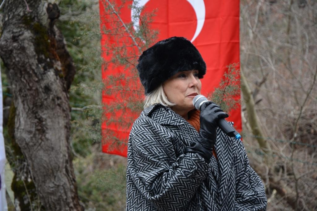 Milli Mücadelenin kadın kahramanlarından Gördesli Mücahit Makbule Efe şehadetinin 100. Yılında Balıkesir’in Sındırgı ilçesi Eğridere kırsal ...