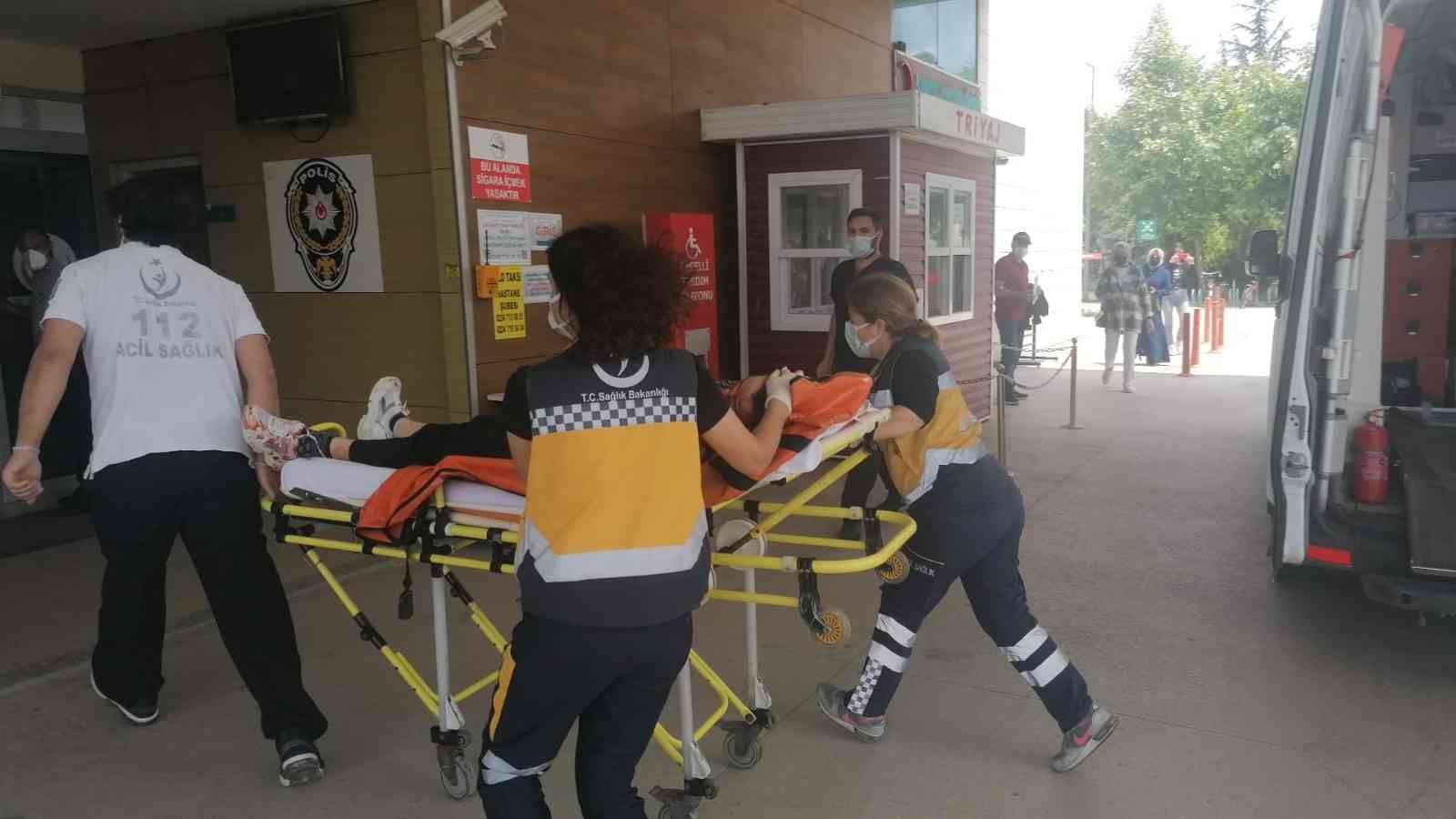 Okulda katledilen kadının ailesi: “Adalet istiyoruz” Bursa’da eşini temizlik görevlisi olarak çalıştığı okulda 21 bıçak darbesiyle bıçaklayarak öldüren Atalay Doğan’ın (30) İnegöl 2. Ağır Ceza ...