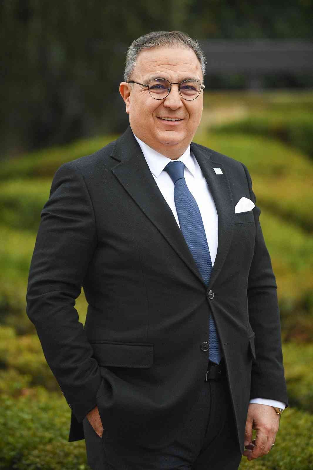 Ortak hedef: “Sürdürülebilir, katma değerli ihracat” İhracatçı birliklerinde 2022 Nisan’da gerçekleşecek olan seçimlerde başkan adaylıkları açıklanmaya devam ediyor. Yeni dönemde başkan ...