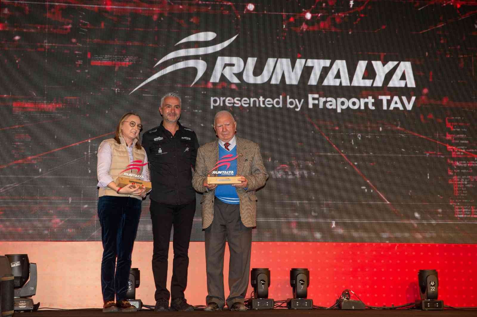 Pazar günü 17. kez koşulacak Türkiye’nin en büyük ‘lifestyle’ maratonu “RUNTALYA Presented by Fraport TAV”ın Lansmanı Hotel Su’da ...