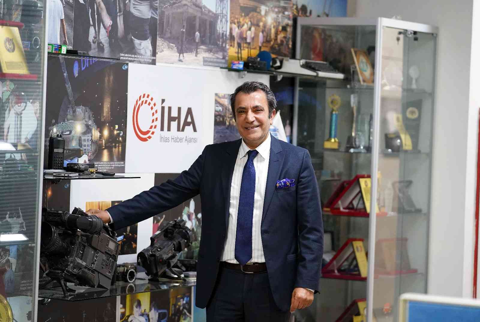 Rusya-Ukrayna savaşının Türkiye ekonomisine yansımaları İş adamı Hasan Hüseyin Önder, Rusya ile Ukrayna arasında yaşanan savaşı ve savaşın Türkiye ekonomisine yansımalarını değerlendirdi. Türkiye’nin ...