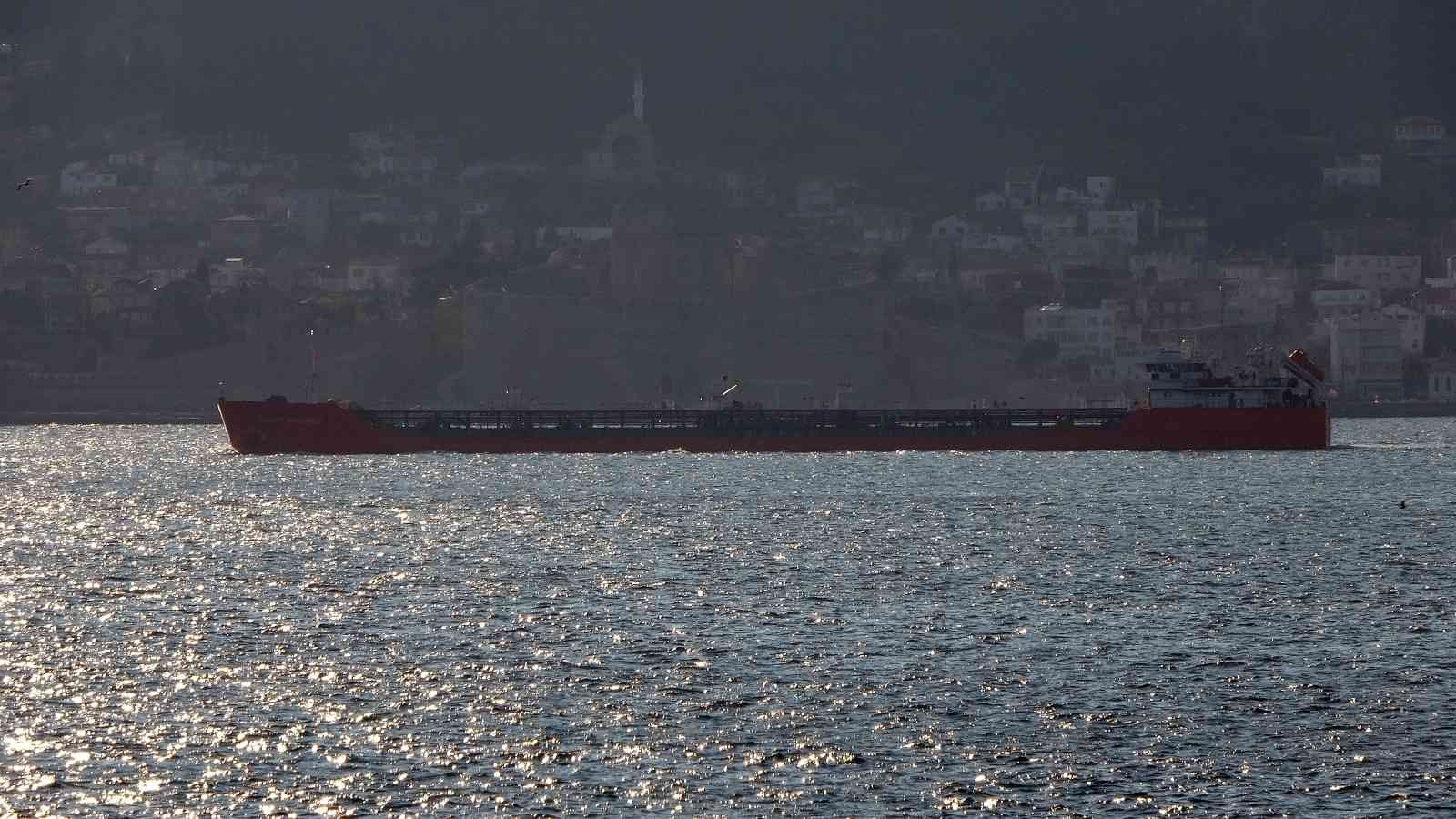 Rusya’dan ayçiçek yağı taşıyan gemi Çanakkale Boğazı’ndan geçti Rusya’nın Azak Denizi Limanı’ndan yola çıkan ayçiçek yağı yüklü ikinci gemi, Çanakkale Boğazı’ndan geçerek Ege Denizi’ne doğru yol aldı. Rusya ...