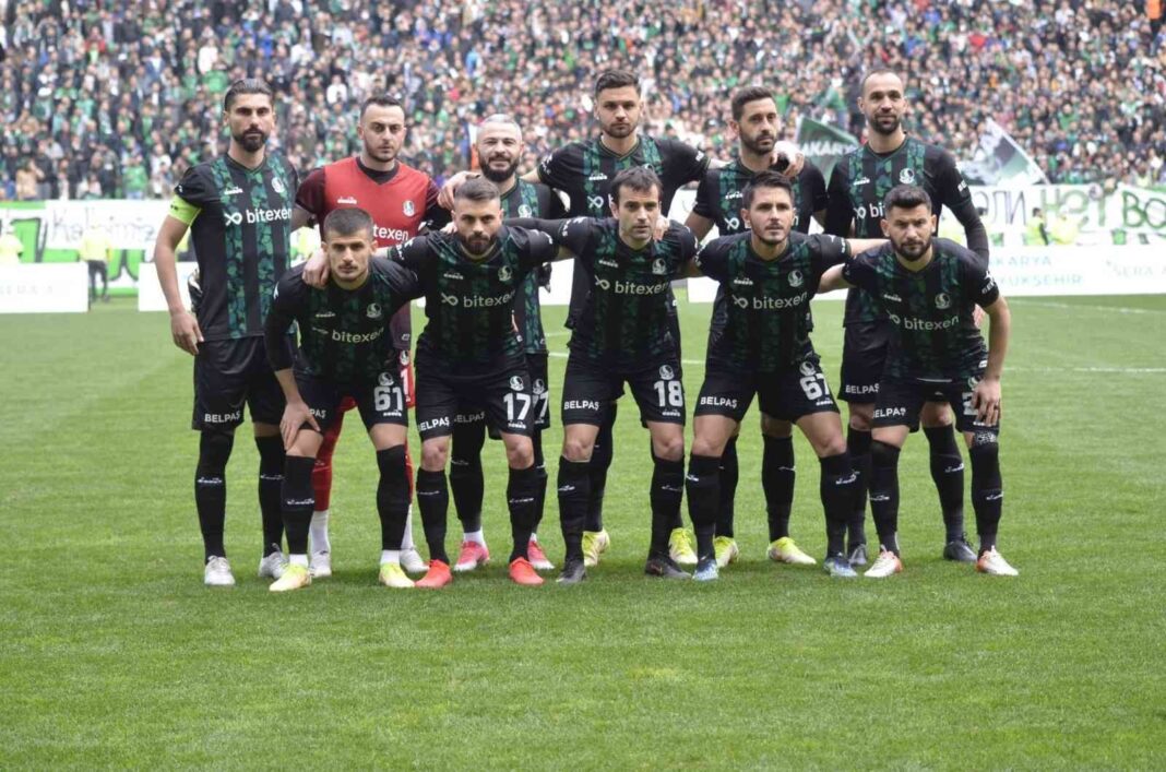 sakaryaspor-sampiyonluk-yolunda-emin-adimlarla-ilerliyor-U1lrELJk.jpg