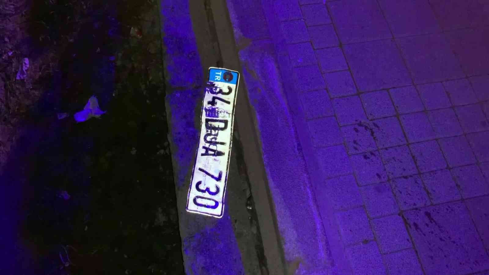 Sancaktepe’de minibüs şarampole yuvarlandı: Araç sürücüsü hayatını kaybetti Sancaktepe Ortadağ Tepesi’ndeki hareket halindeki minibüs kontrolden çıkarak ağaçlık alana uçtu. Şarampole yuvarlanan minibüs sürücüsü ağır ...