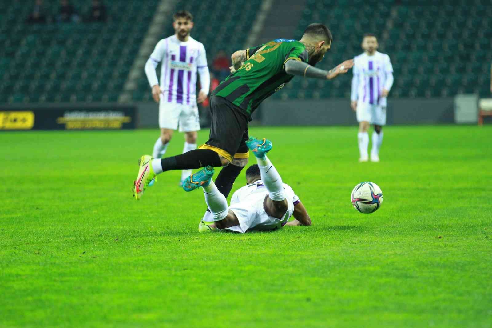 Spor Toto 1. Lig’in 28. haftasında Kocaelispor, sahasında ağırladığı Ankara Keçiörengücü’nü 1-0 mağlup etti. Maçtan Dakikalar 26. dakikada sol ...