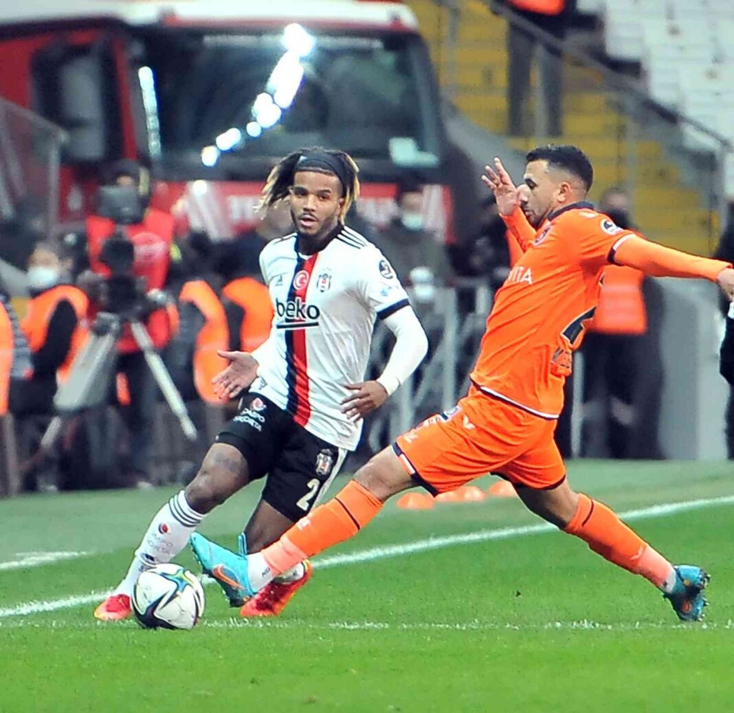 spor-toto-super-lig-besiktas-0-medipol-basaksehir-0-mac-devam-ediyor-CUZkOElk.jpg