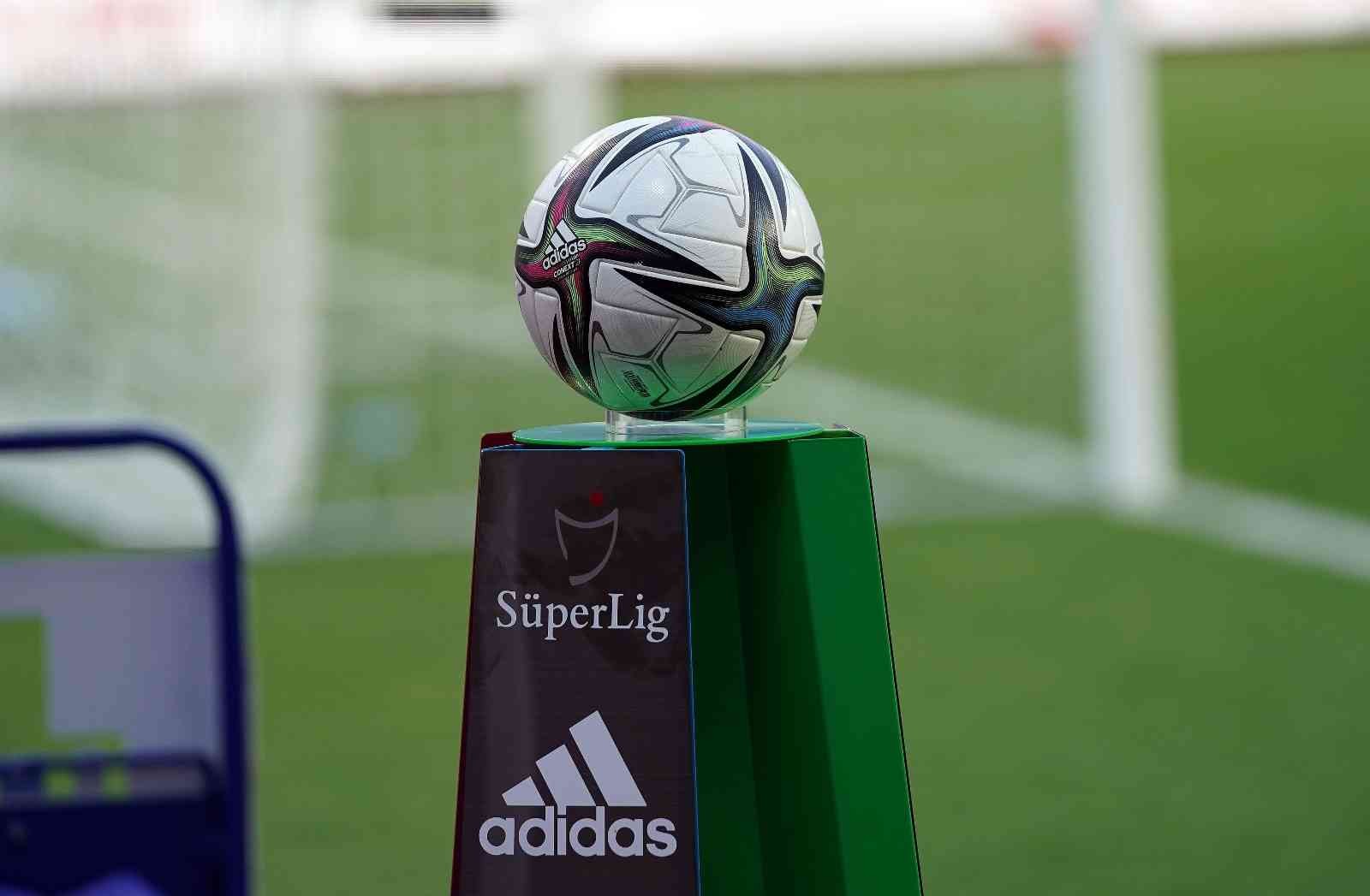 Spor Toto Süper Lig’de 30. hafta heyecanı Spor Toto Süper Lig’in 30. haftası yarın oynanacak iki karşılaşma ile başlayacak. Spor Toto Süper Lig’de 30. hafta heyecanı yarın, 19 Mart ...