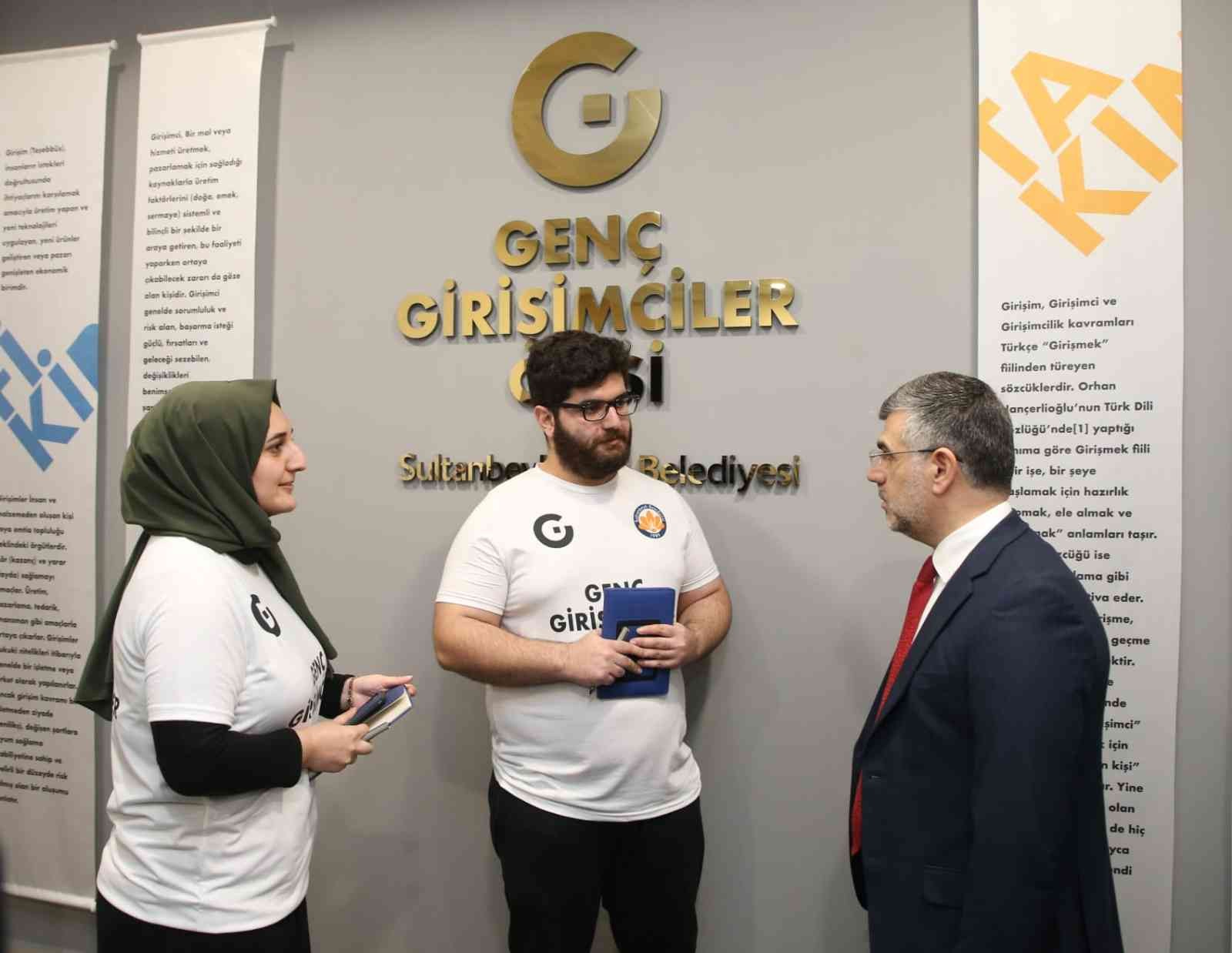 Mart ayının ilk haftası Girişimcilik Haftası olarak kutlanıyor. Sultanbeyli Belediyesi de gençler için girişimcilikle ilgili yeni bir projeyi ...