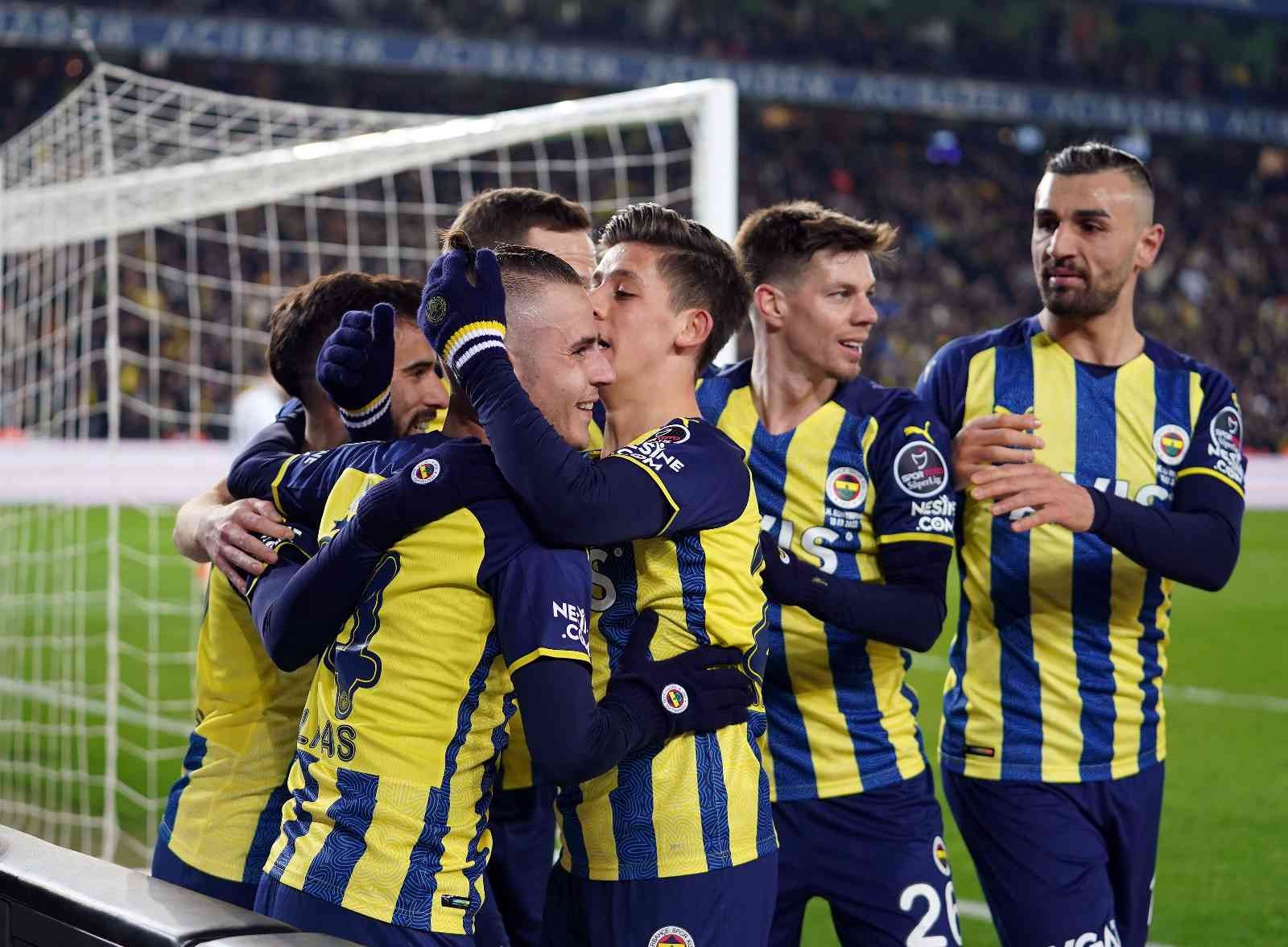Süper Lig’de 30. hafta geride kalırken, 7 ev sahibi takımın sahadan galibiyetle ayrılması son haftalara girilirken heyecanı da artırdı. Kümede ...