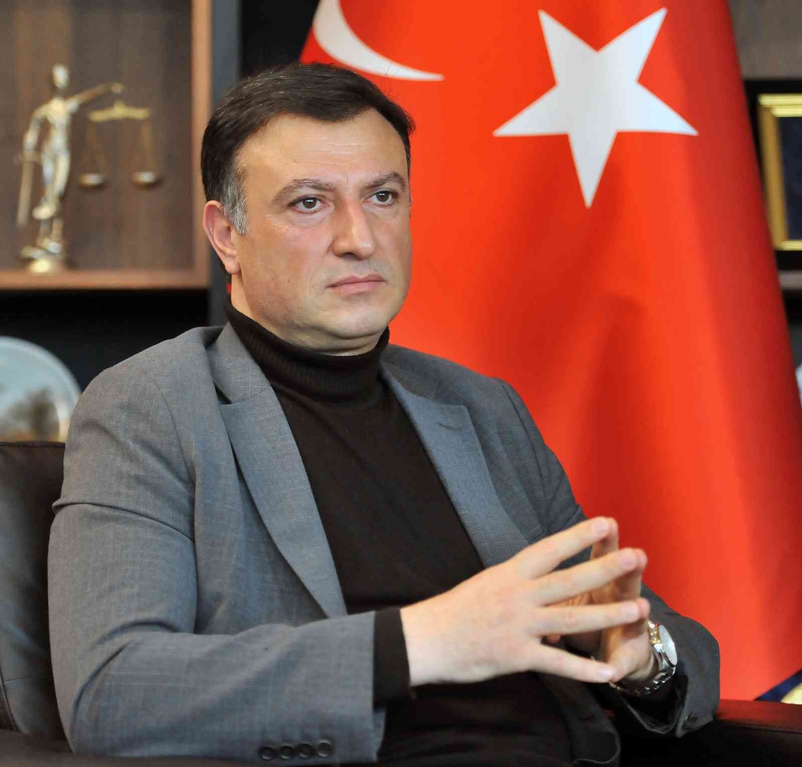 Ümraniyespor Başkanı Tarık Aksar, ligin geri kalan periyodunda yeteri kadar puan toplayıp Süper Lig’e çıkacaklarına inandığını söyledi. Aksar ...