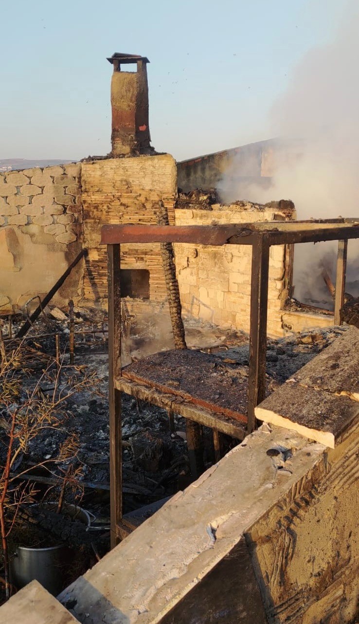 Tekirdağ’da bir apartmanın 6. katında çıkan yangında iki katta hasar meydana geldi. Yangına ilişkin 1 kişi gözaltına alındı. Yangın, Süleymanpaşa ...