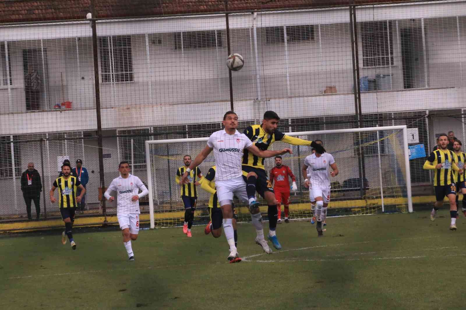 TFF 3. Lig 3. Grup’ta play-off mücadelesi veren Belediye Derincespor, 26. hafta karşılaşmasında Gümüşhane Sportif Faaliyetler’i 3-0 mağlup etti ...