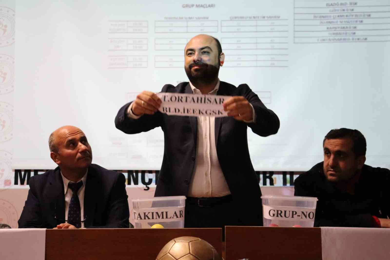 TİESF Futbol Süper Lig Play-Off müsabakaları başlıyor Türkiye İşitme Engelliler Spor Federasyonu (TİESF) 2021-2022 Sezonu Futbol Süper Lig Play-Off müsabakaları kura çekimi Mersin Servet Tazegül Spor ...