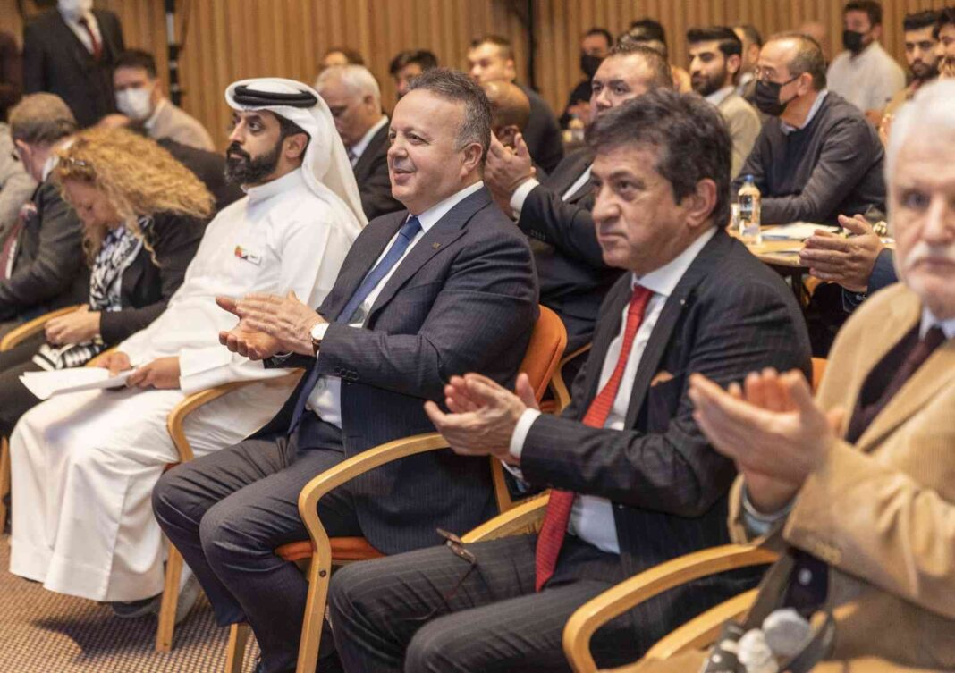 tim-ortadogunun-onemli-ticaret-merkezi-dmcc-ile-konferans-duzenledi-xPibuEEj.jpg