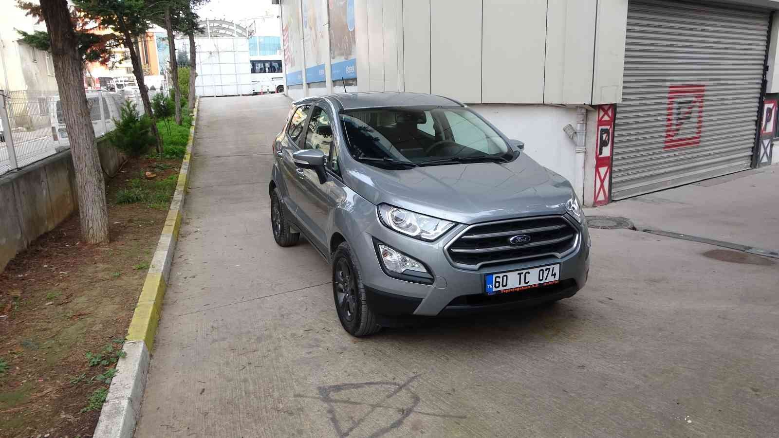 Tokat’tan gelip İstanbul’da aldığı sıfır araç 50 bin TL hasarlı çıktı Tokat’ta ikamet eden Gazi Kürk, İstanbul’a gelerek bayiden aldığı sıfır aracı ekspertize götürdü. Kürk, 450 bin TL ödeyerek aldığı sıfır ...