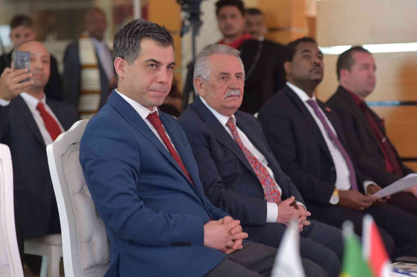 Türkiye-Etiyopya iş forumuna geniş katılım Türkiye-Etiyopya İş Formu Konferansı, Sanayiciler İş Kadınları ve İş Adamları Konfederasyonu (SANKON) ile Etiyopya Ticaret Odası, Etiyopya ...