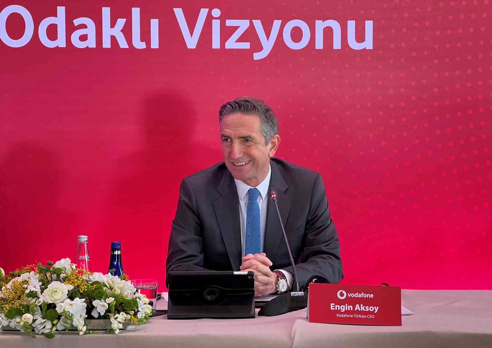 Vodafone, Türkiye’de 2025 yılına kadar kadın çalışan oranını yüzde 44’ten yüzde 50’ye çıkarmayı hedefliyor. Türkiye Vodafone Vakfı’da kadınların ...