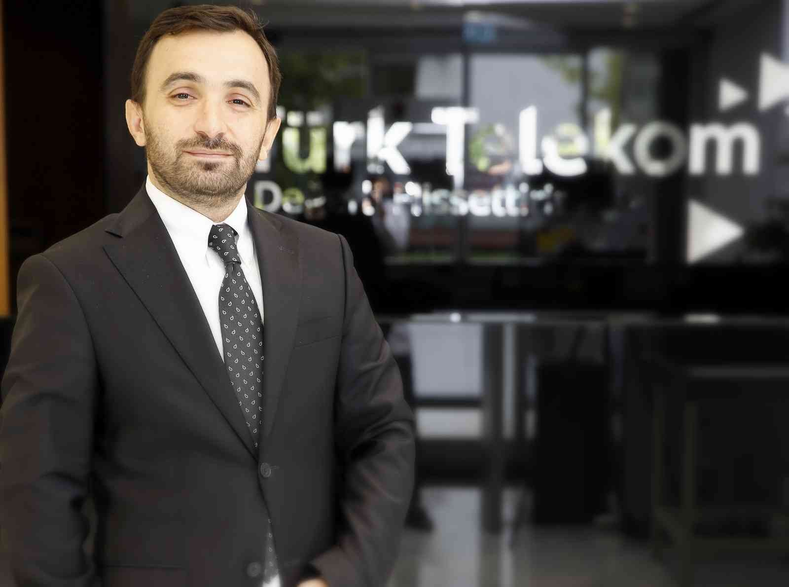 Türk Telekom, yurt içindeki veri merkezlerinde müşterilerine sanallaştırma, güvenli veri depolama, yedekleme ve replikasyon hizmetleri sunuyor ...