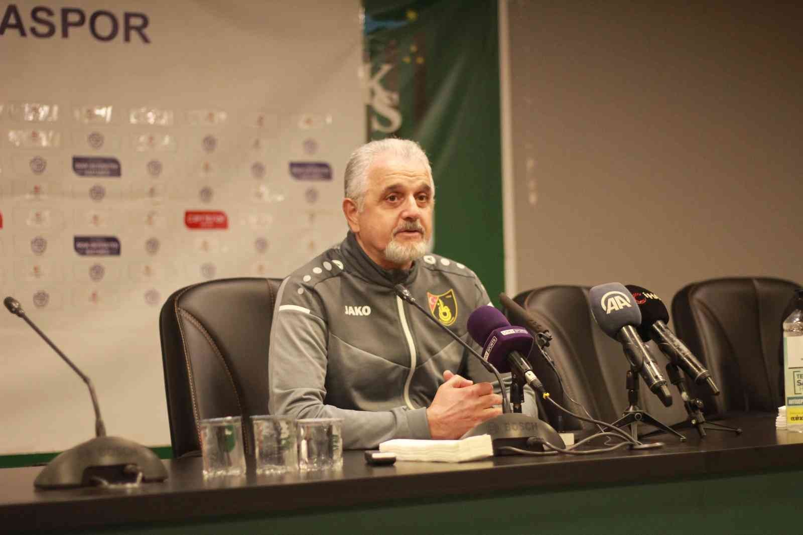 Tuzlaspor - İstanbulspor maçının ardından Spor Toto 1. Lig’in 28. haftasında Tuzlaspor, İstanbulspor’a 2-0 mağlup oldu. Maçın ardından teknik adamlar karşılaşmayı değerlendirdi. Spor Toto ...