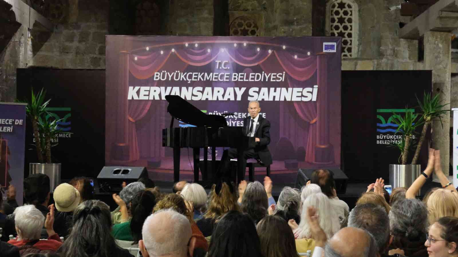 Ünlü Caz Piyanisti İlham Gencer’den muhteşem konser Büyükçekmece’de caz günleri çerçevesinde sahne alan Caz Piyanisti İlham Gencer dinleyicilerine unutulmayacak bir gece yaşattı. Kervansaray ...