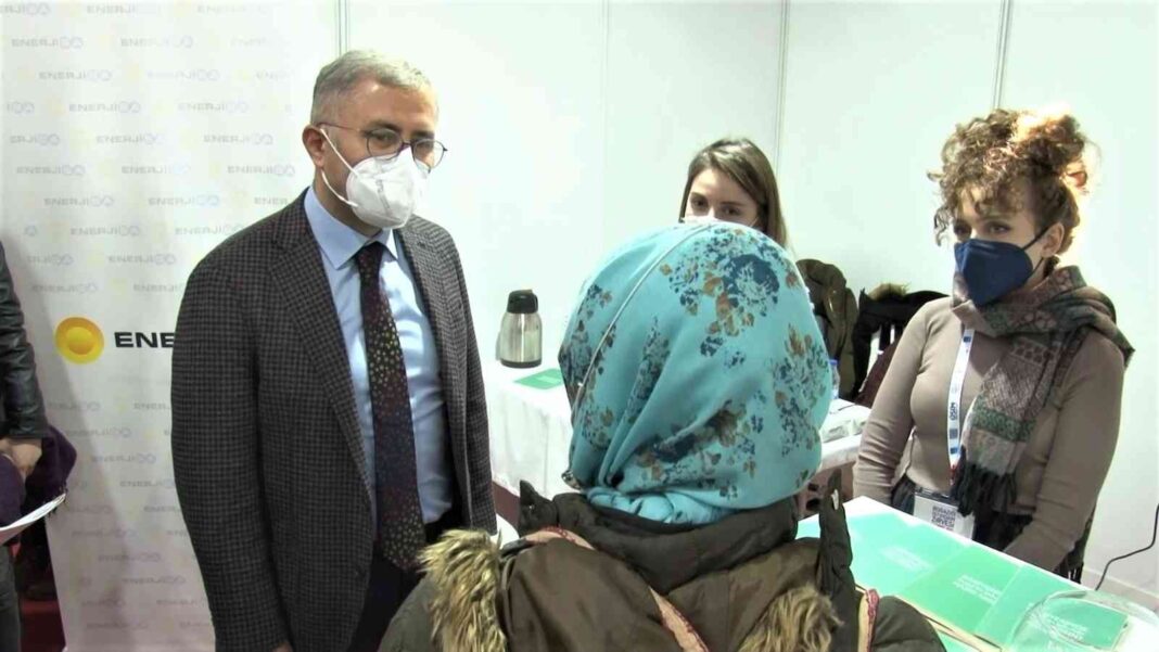 uskudar-belediyesi-bogazici-istihdam-zirvesi-ile-binlerce-kisiyi-is-sahibi-yapacak-LMVeH81K.jpg